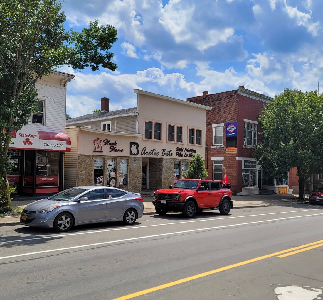 Arctic Bites storefront in Fredonia, NY
